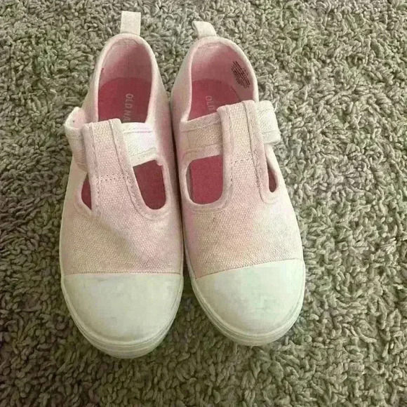 Old Navy Other - Old Navy pink shoes